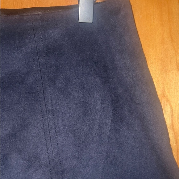 Kendall & Kylie Black Button-Down Mini Skirt - Picture 3 of 6